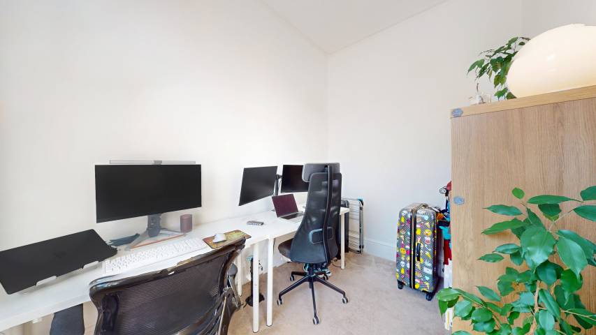 			2 Bedroom, 2 bath, 1 reception Flat			 Birchington Road, West Hampstead